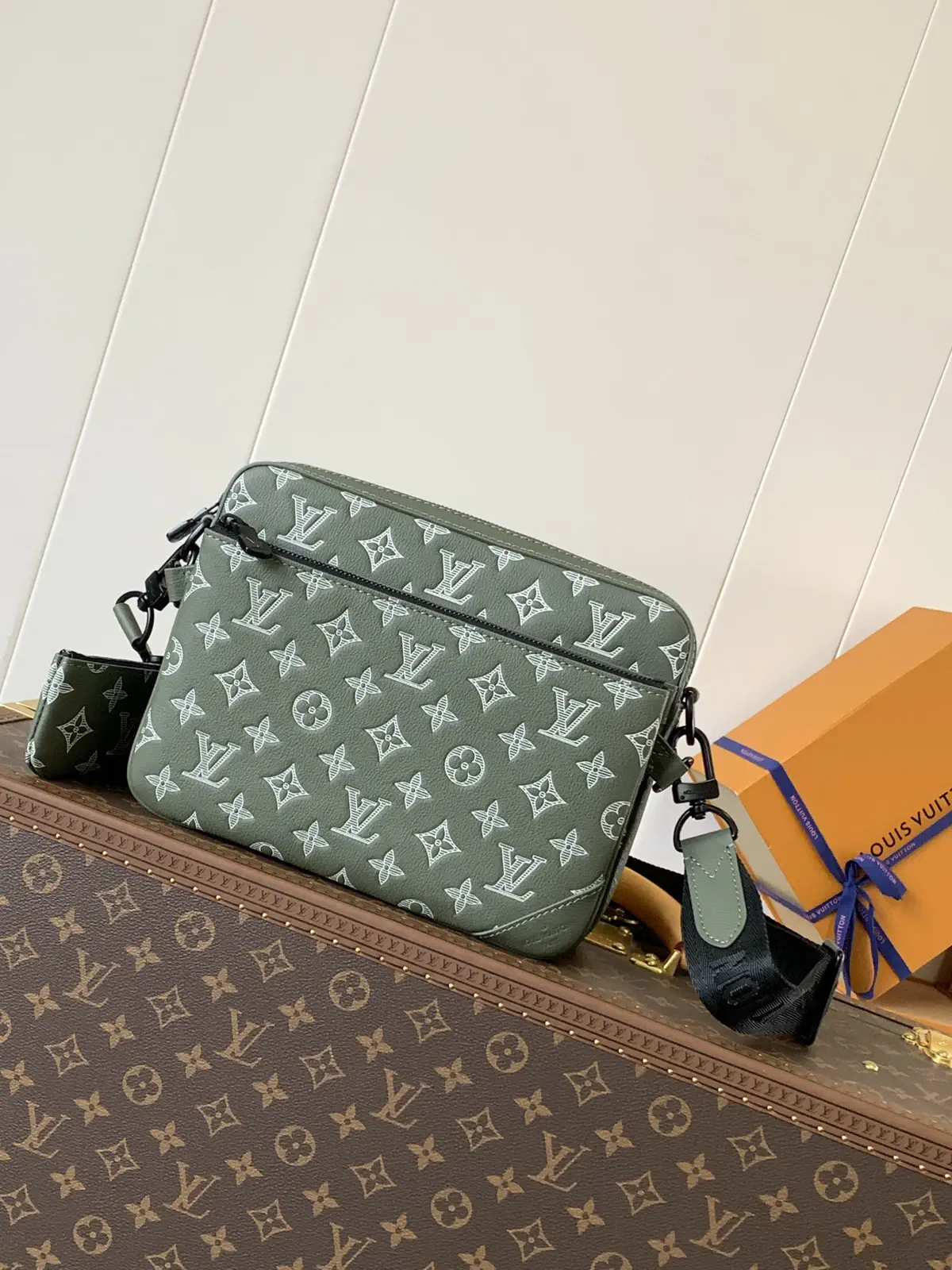 Louis Vuitton Monogram Trio Messenger Bag image 1