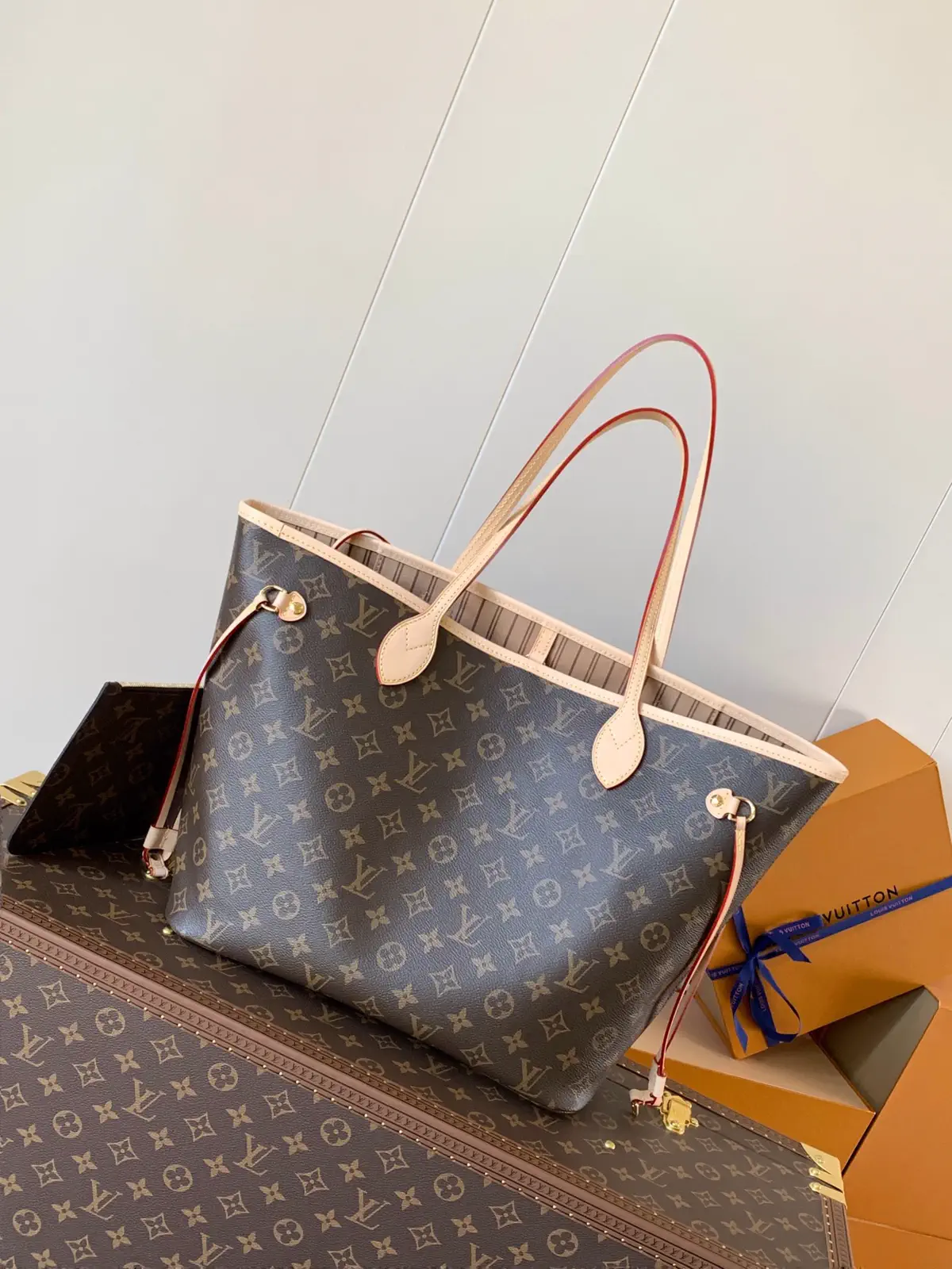 Louis Vuitton Monogram Neverfull MM Tote Bag image 1