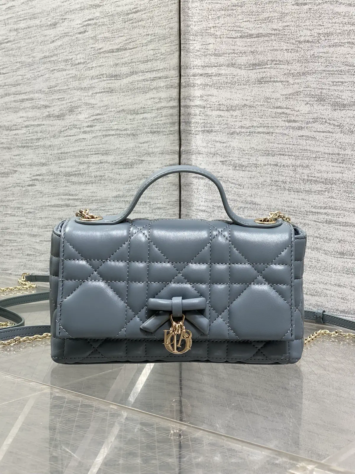 Dior Quilted Bow Chain Crossbody Bag image 1