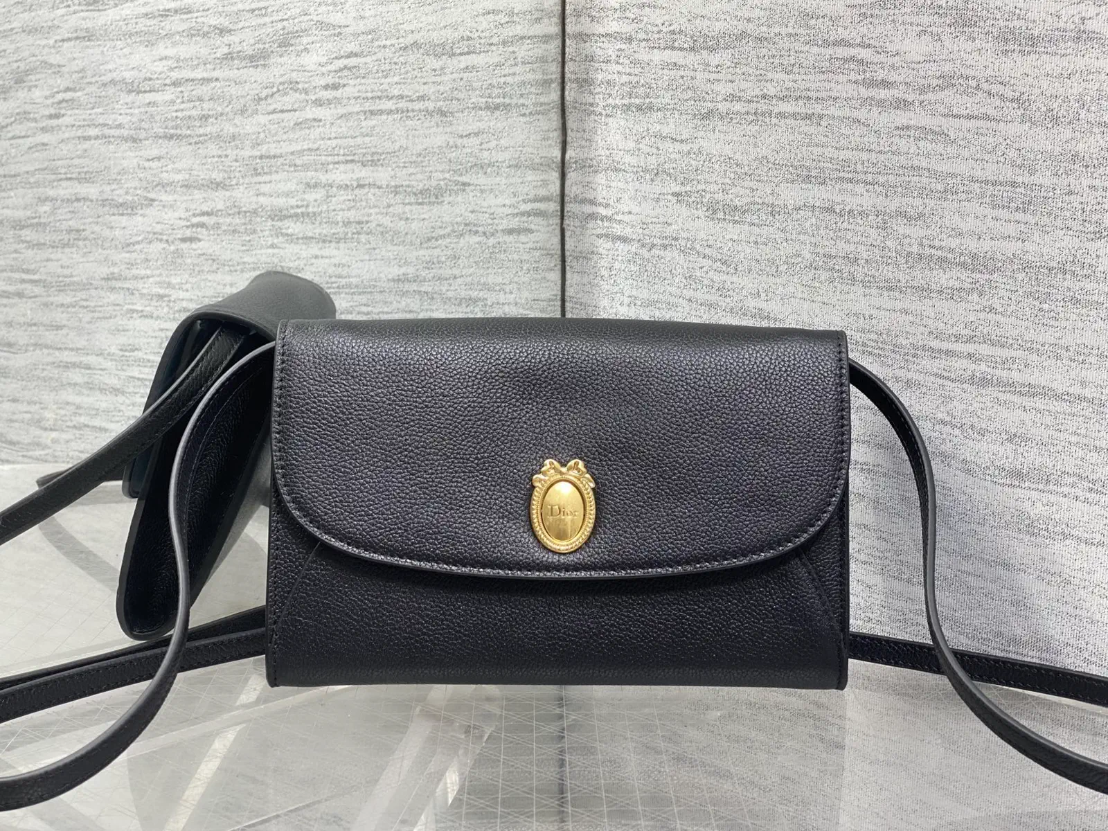 Dior Medaillon Black Crossbody Bag image 1