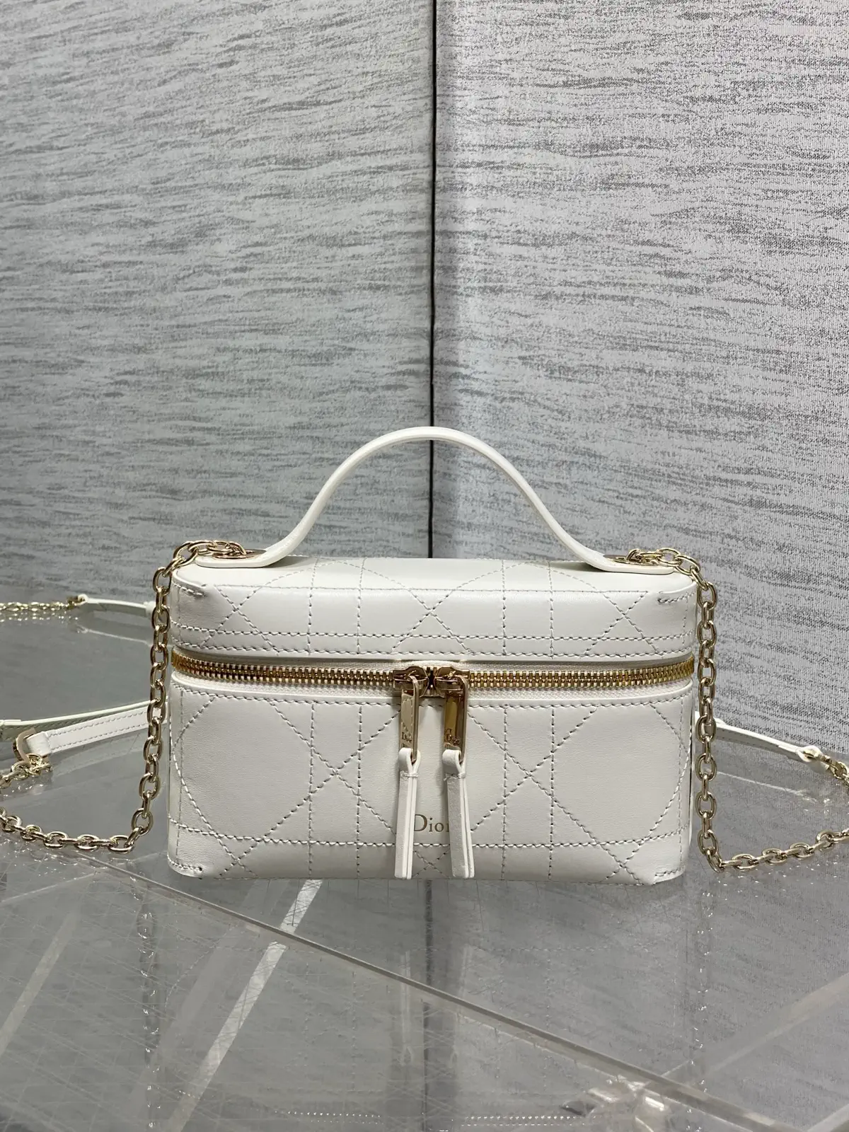 Dior Lady Vanity Quilted Cosmetic Bag image 1
