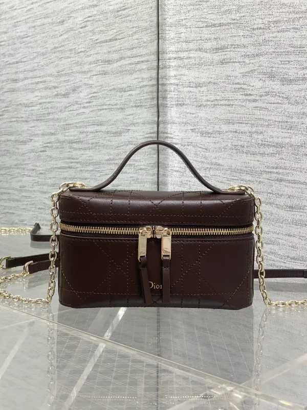 Dior Lady Vanity Quilted Cosmetic Bag image 1