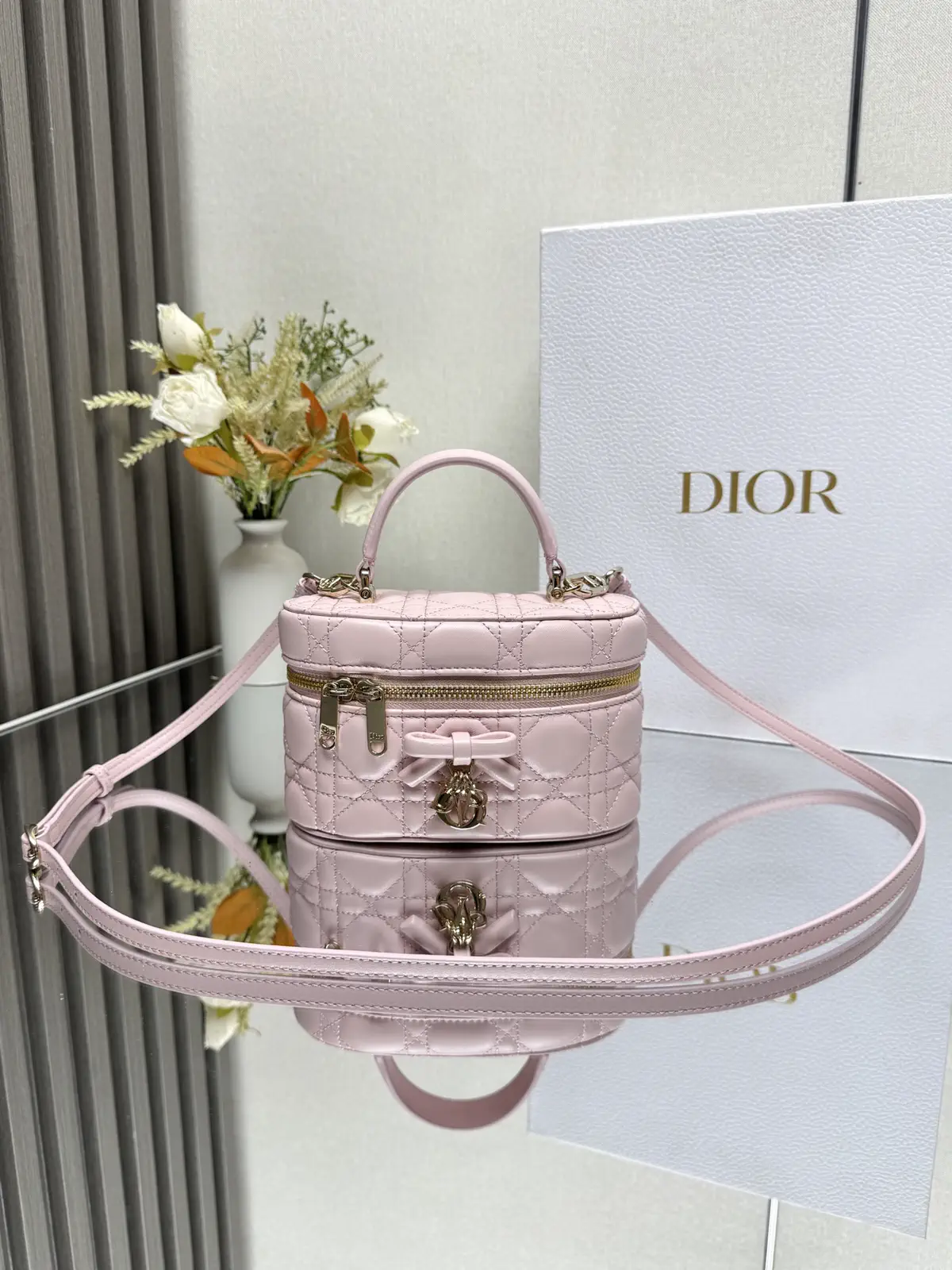 Dior 30 Montaigne Mini Vanity Bag image 1