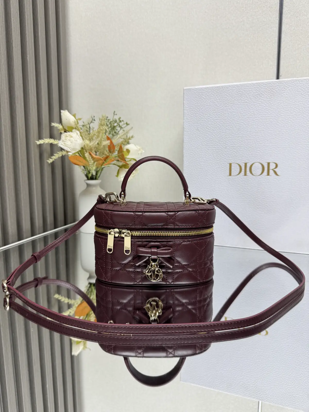 Dior 30 Montaigne Mini Vanity Bag image 1