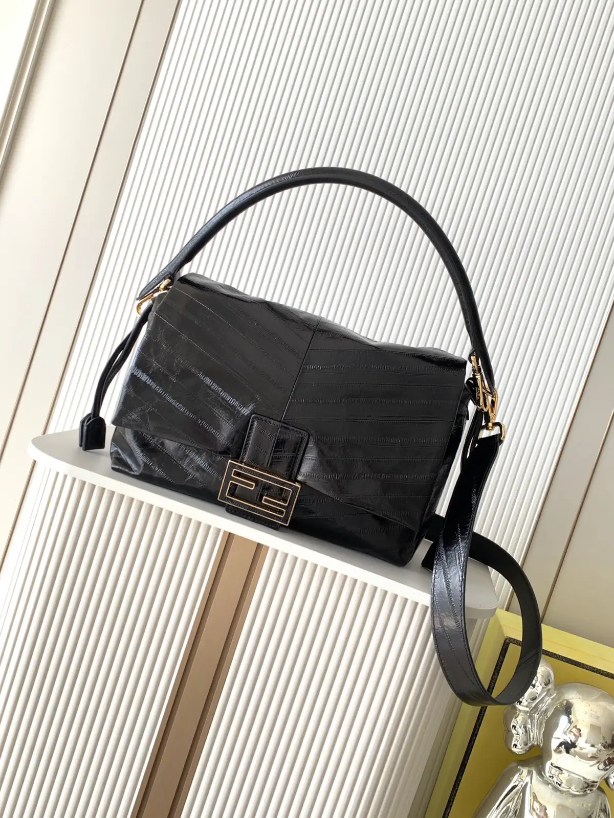 FENDI Mamma Baguette Shoulder Bag image 1