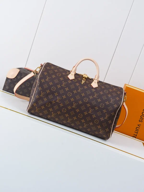 Louis Vuitton Monogram Speedy Bandoulière 40 Top Handle Bag image 1