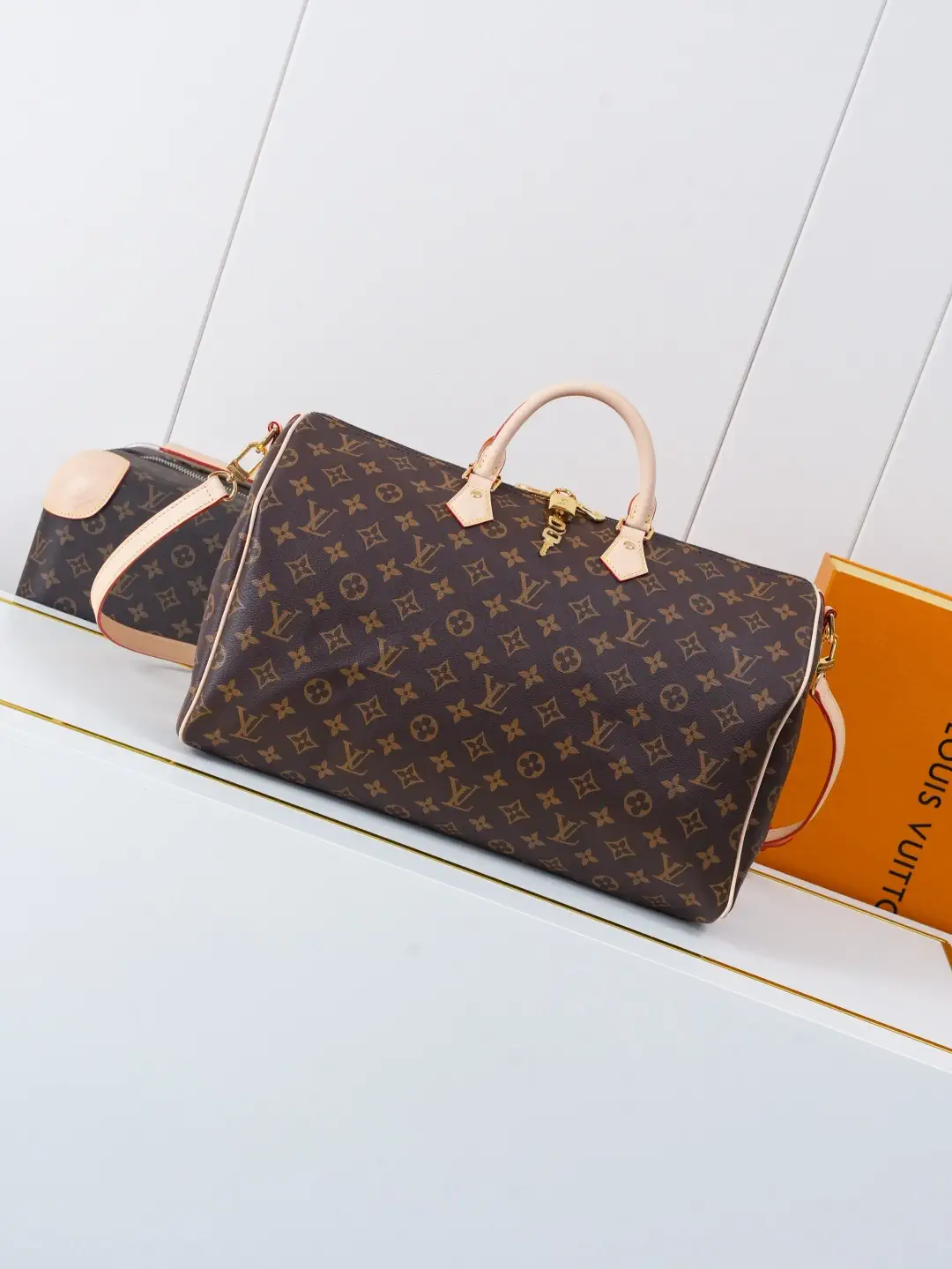 Louis Vuitton Monogram Speedy Bandoulière 40 Top Handle Bag image 1