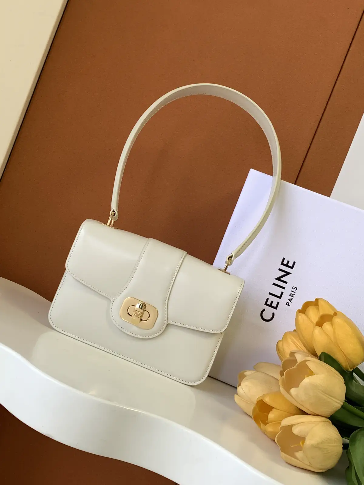 CELINE White Shoulder Bag image 1