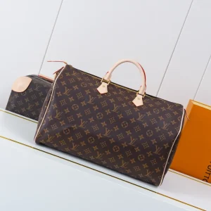 Louis Vuitton Monogram Speedy Bandoulière 40 Top Handle Bag image 1