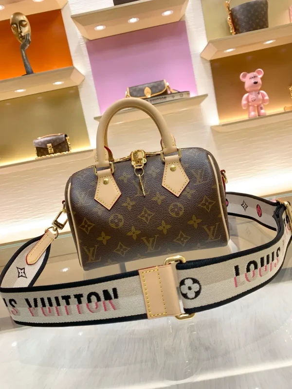Louis Vuitton Speedy Bandoulière 20 Monogram Canvas Top Handle Bag image 1