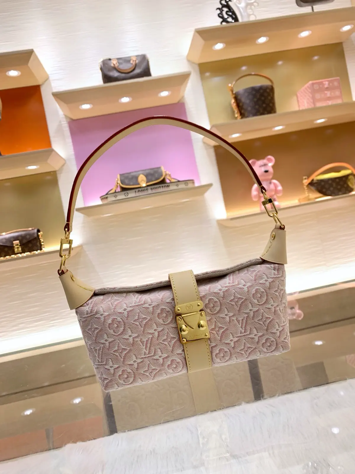 Louis Vuitton Monogram Pochette Mia Shoulder Bag image 1