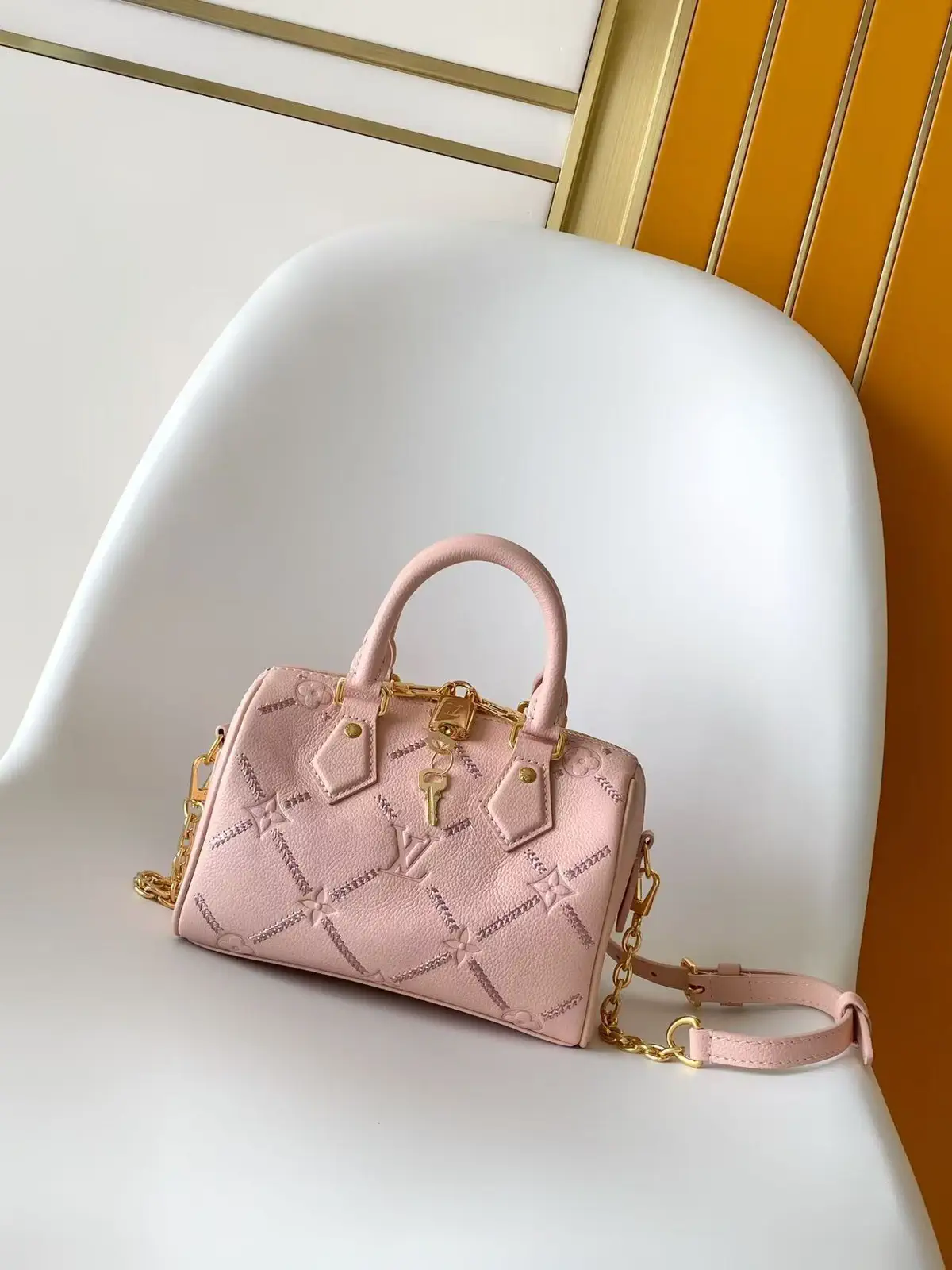 Louis Vuitton Pink Monogram Speedy Bandoulière 20 Top Handle Bag image 1
