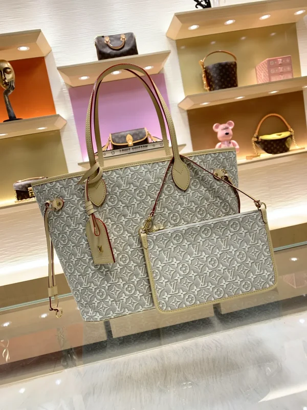 Louis Vuitton Monogram Emblème Neverfull MM Tote Bag image 1