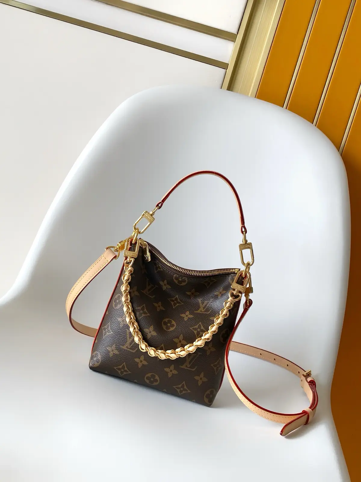Louis Vuitton Monogram Canvas Mini Multipass Crossbody Bag image 1
