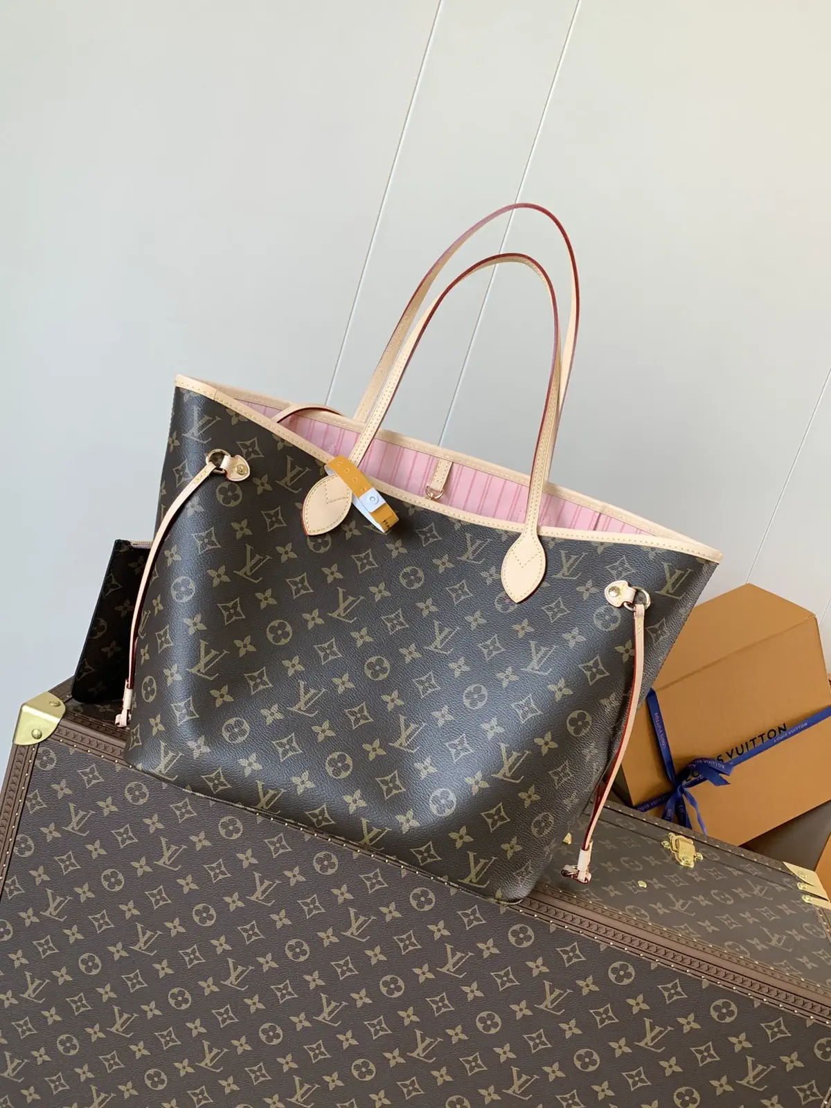 Louis Vuitton Monogram Neverfull MM Tote Bag image 1