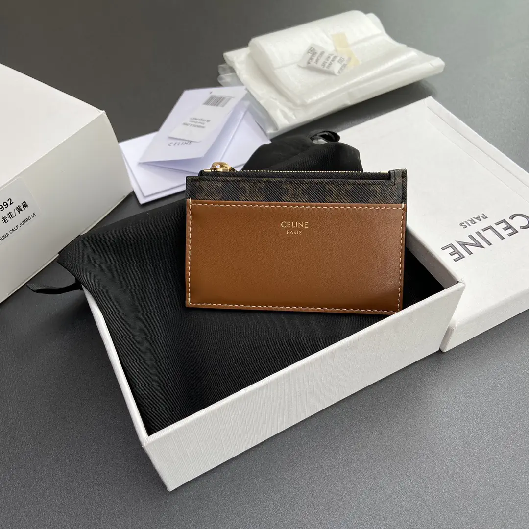 CELINE Triomphe Print Zip Card Holder image 1