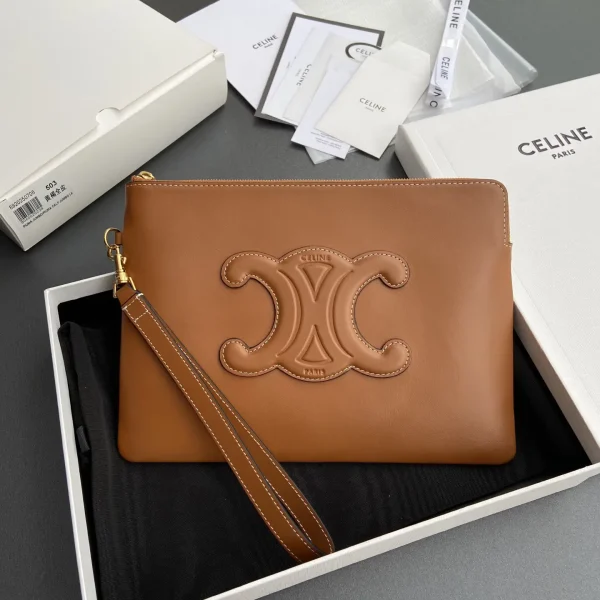 CELINE Triomphe Smooth Leather Clutch image 1