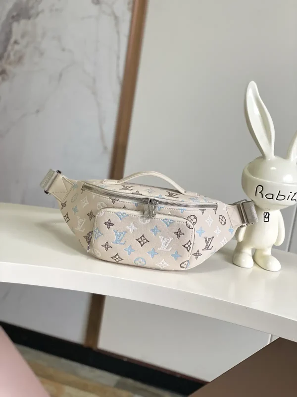 Louis Vuitton Monogram Gradient Rush Belt Bag image 1