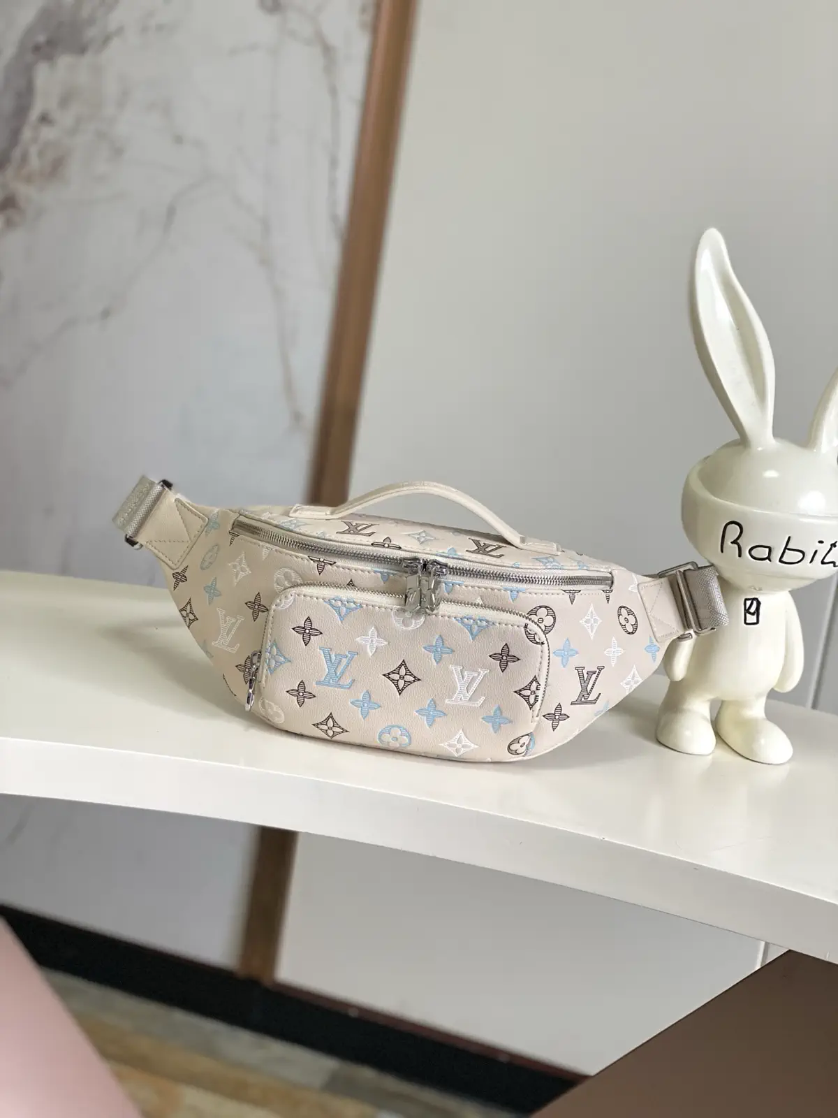 Louis Vuitton Monogram Gradient Rush Belt Bag image 1