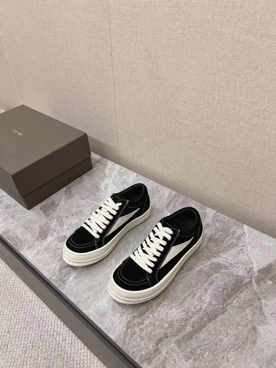 Rick Owens Suede Low-Top Casual Sneakers image 1
