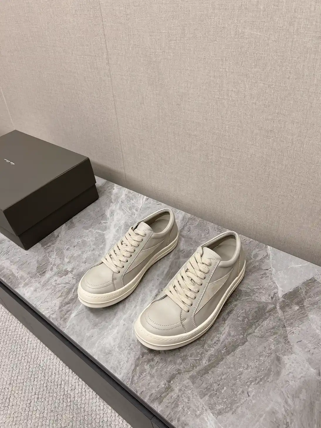 Rick Owens Low-Top Casual Sneakers image 1
