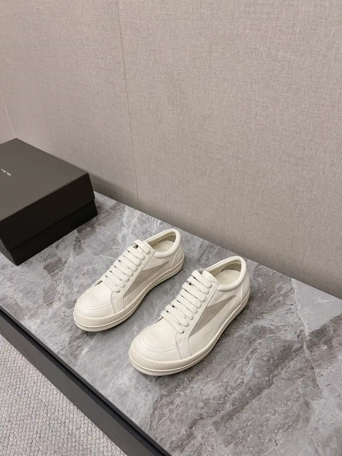 Rick Owens Low-Top Casual Sneakers image 1
