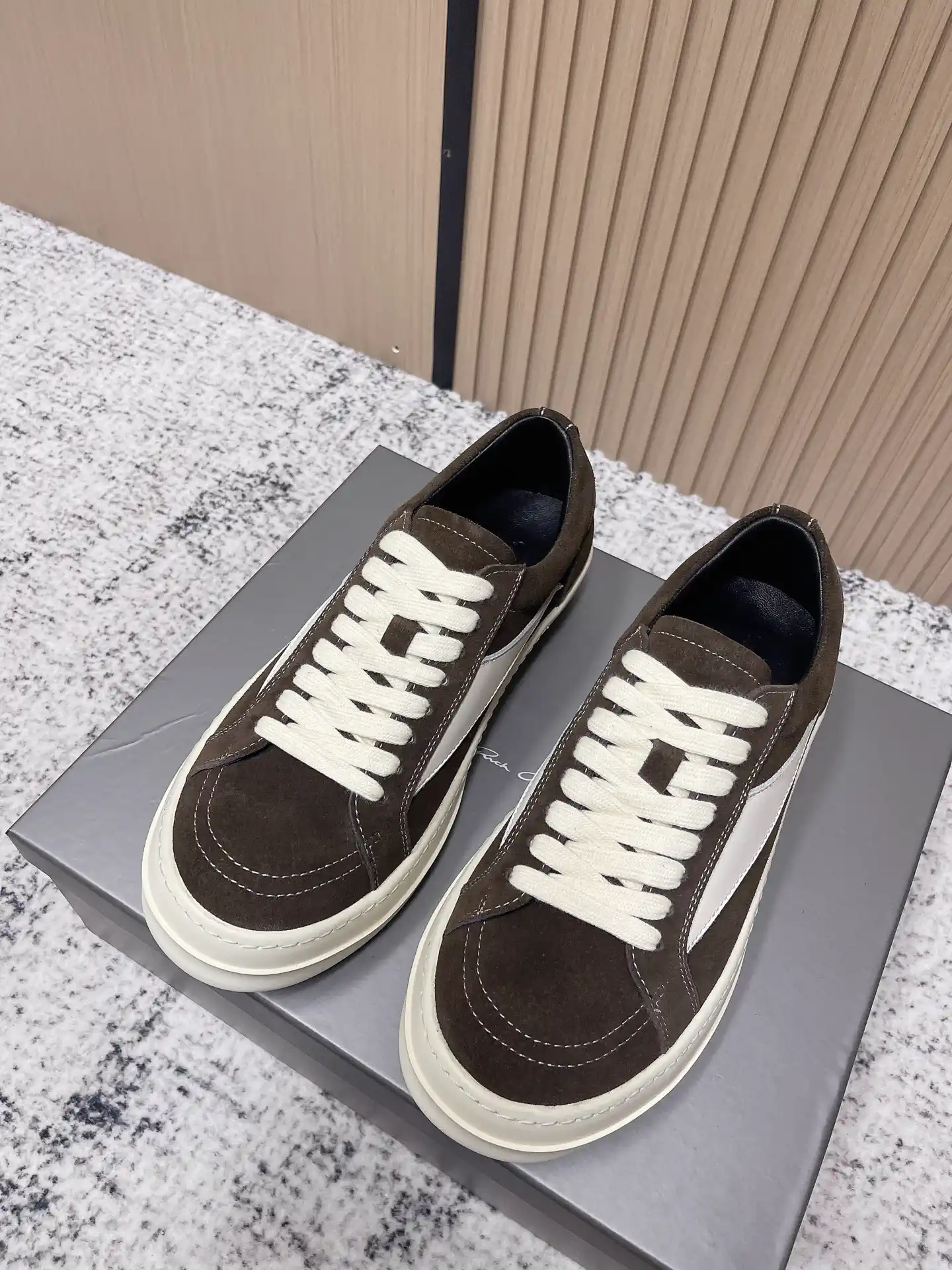 2025 New Men's Casual Sneakers Dark Style High Street Shoes image 1