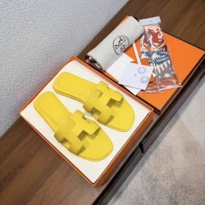 HERMES Oran Leather Slide Sandals image 1