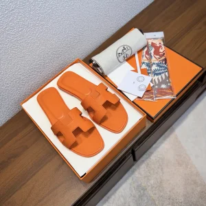 HERMES Oran Leather Sandals image 1