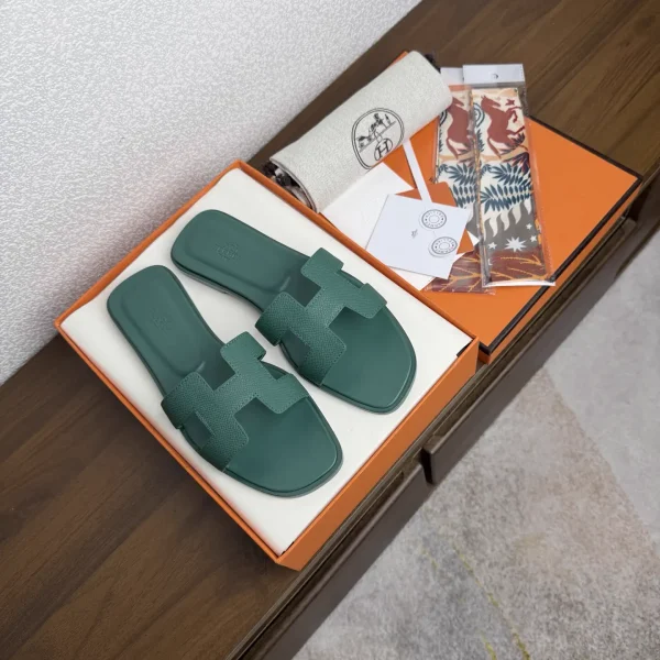 HERMES Oran Leather Slide Sandals image 1