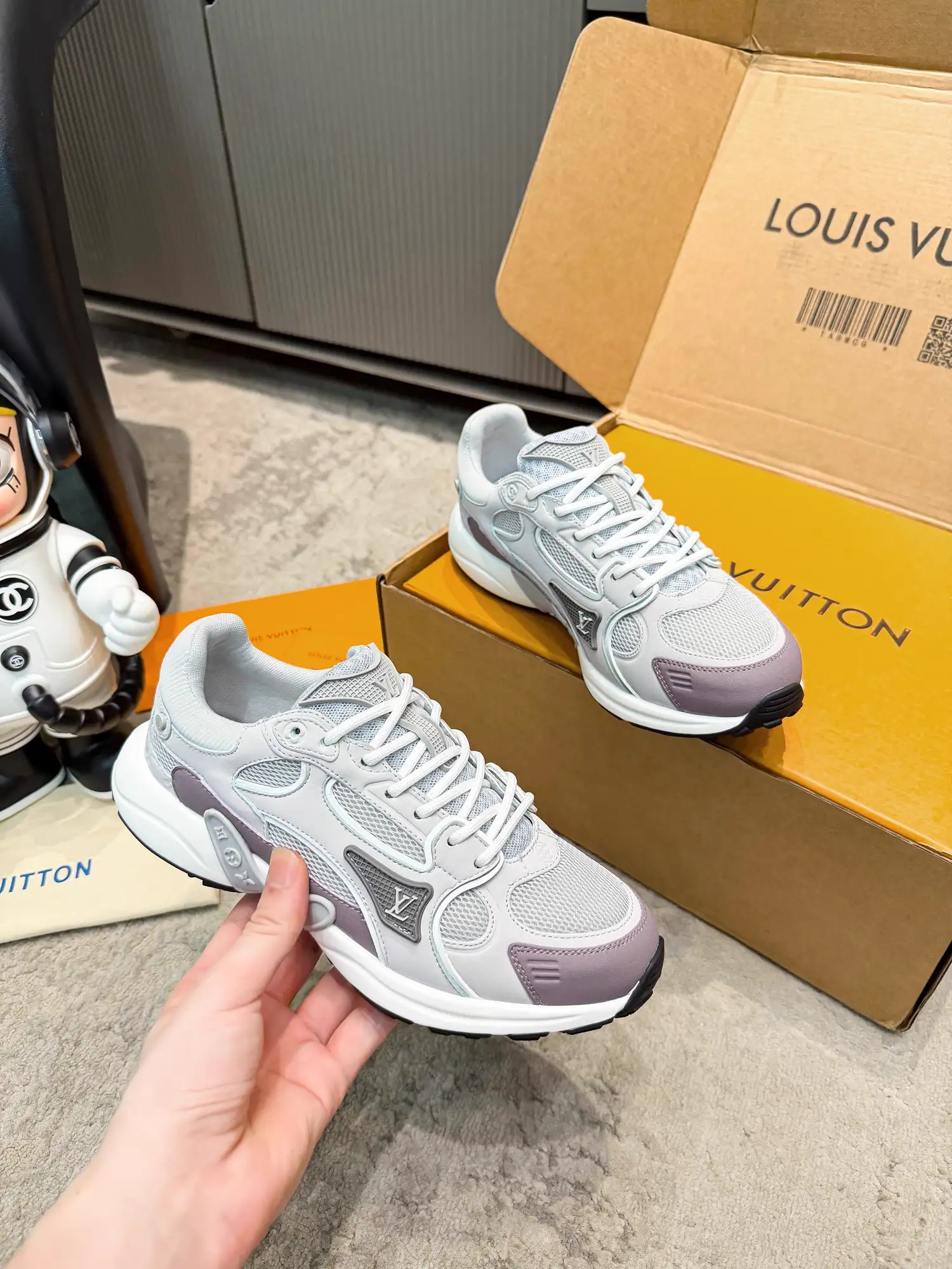 Olympia Series Couples Casual Running Shoes image 1