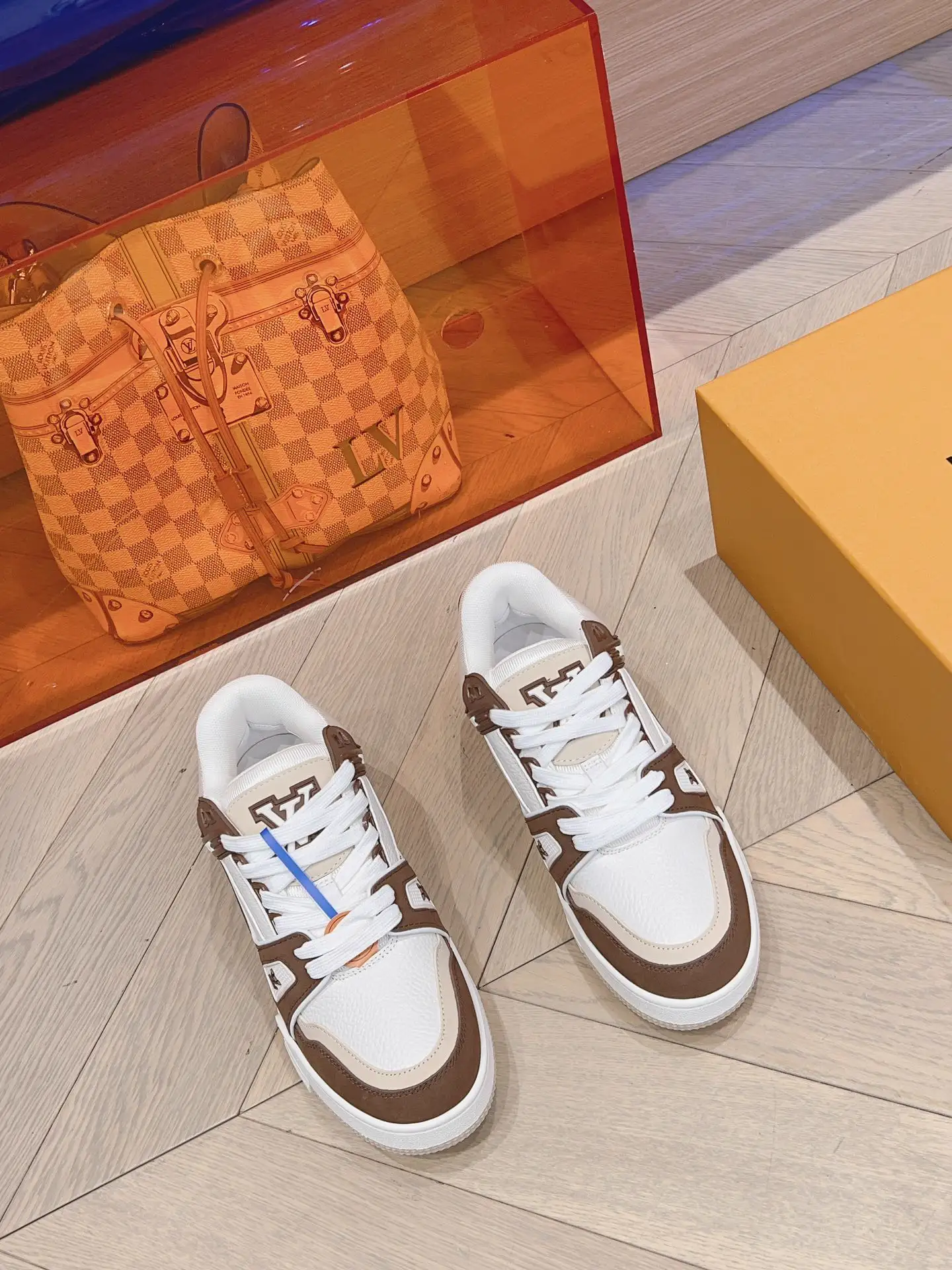 LV Trainer Retro Sneakers 2023 New Colors image 1