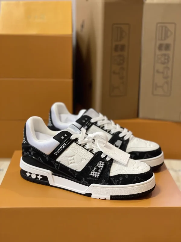 Louis Vuitton New Colorway LV Trainer Sneakers Model 1A8FN8 image 1