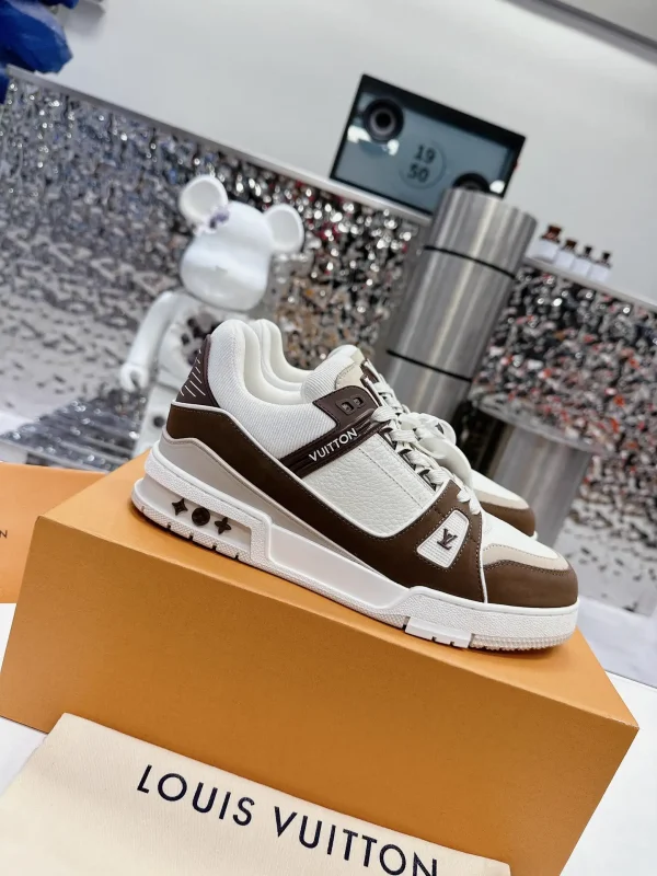 2023 New Retro Basketball Sneakers image 1