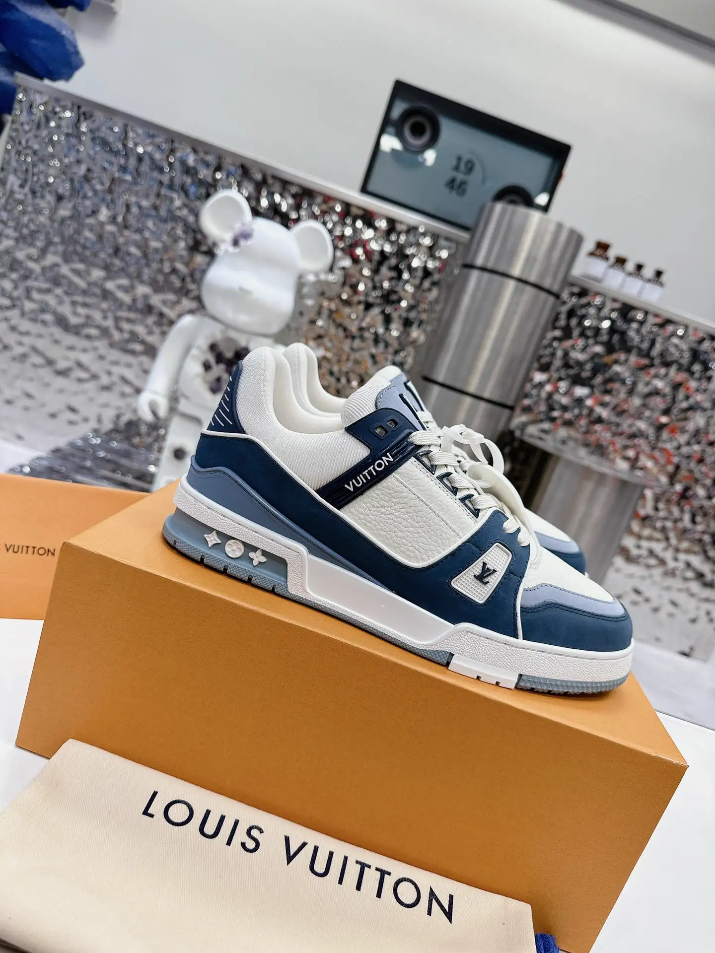 TRA 2023 Retro Basketball Sneakers image 1