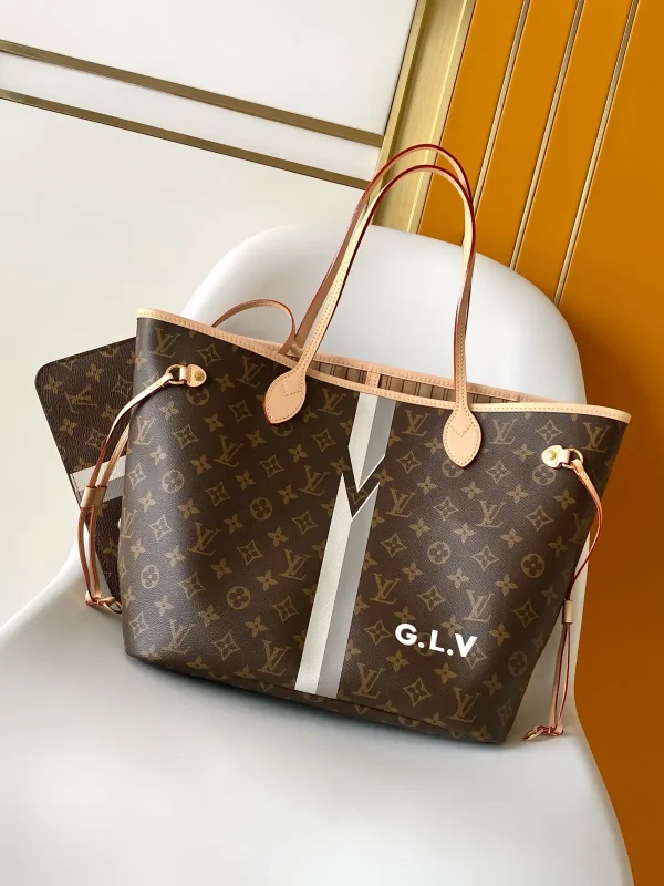 Louis Vuitton Monogram Neverfull MM Tote Bag image 1