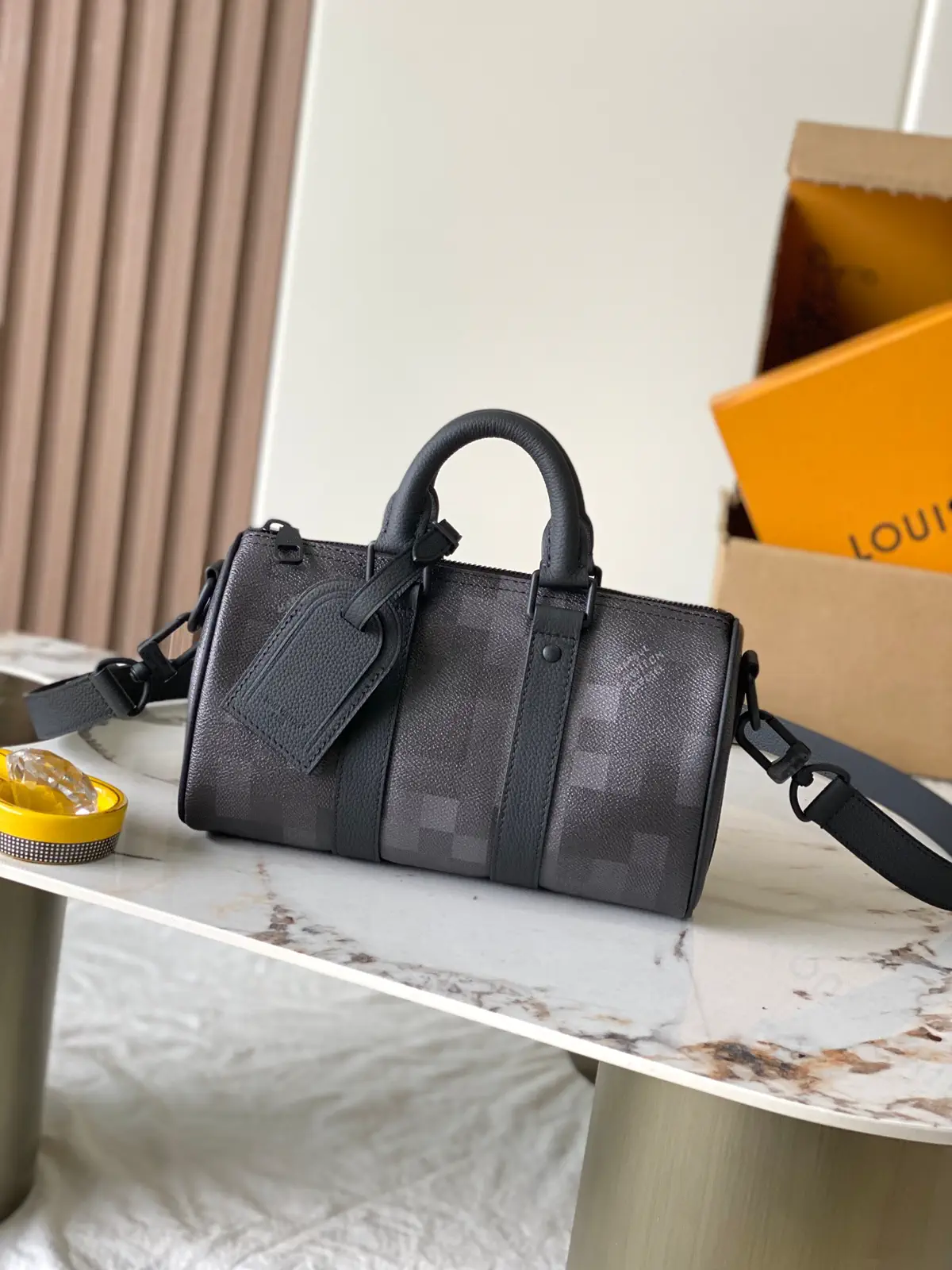 Louis Vuitton Keepall Bandoulière 25 Duffle Bag image 1