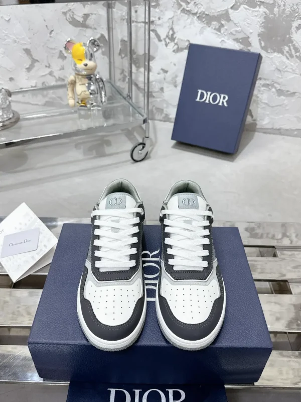 B27 Series Couple Monogram Embossed Casual Shoes image 1