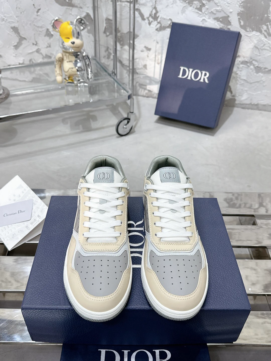 Unisex Monogram Stone Texture Casual Low-Top Shoes image 1