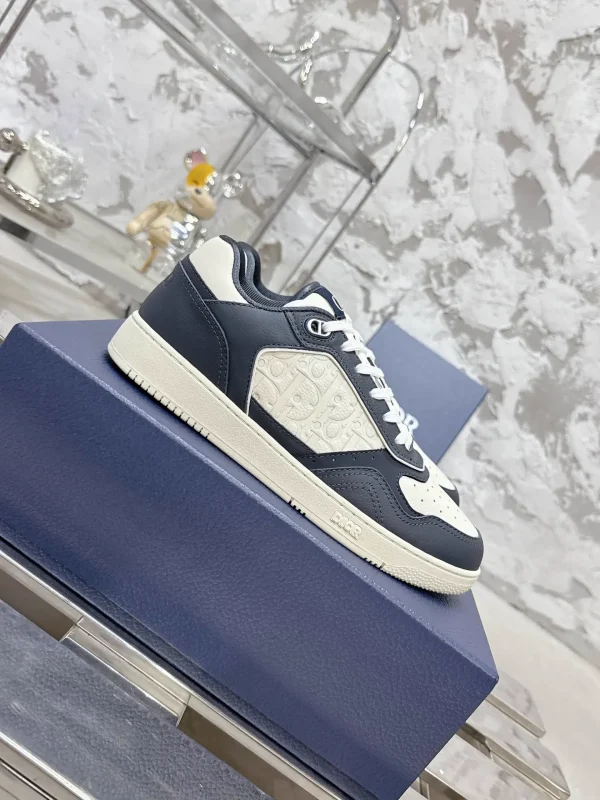 B27 Series Couple Style Monogram Stone Texture Casual Shoes image 1