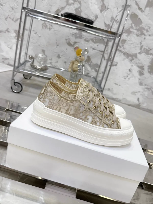 Dior Walkn Series Oblique Embroidered Platform Canvas Shoes image 1