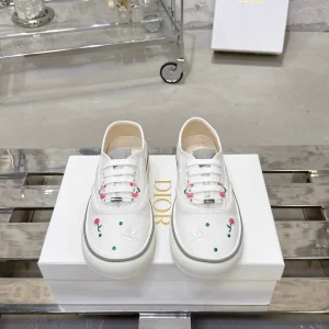 Dior Saltwind Retro Oblique Canvas Shoes image 1