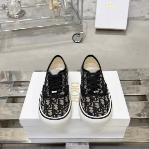 Dior Saltwind Retro Oblique Canvas Shoes image 1