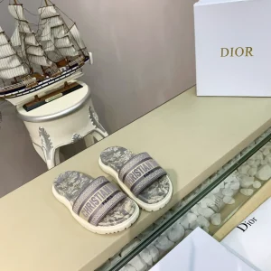 DIOR Early Spring Jacquard Embroidery Platform Slippers image 1