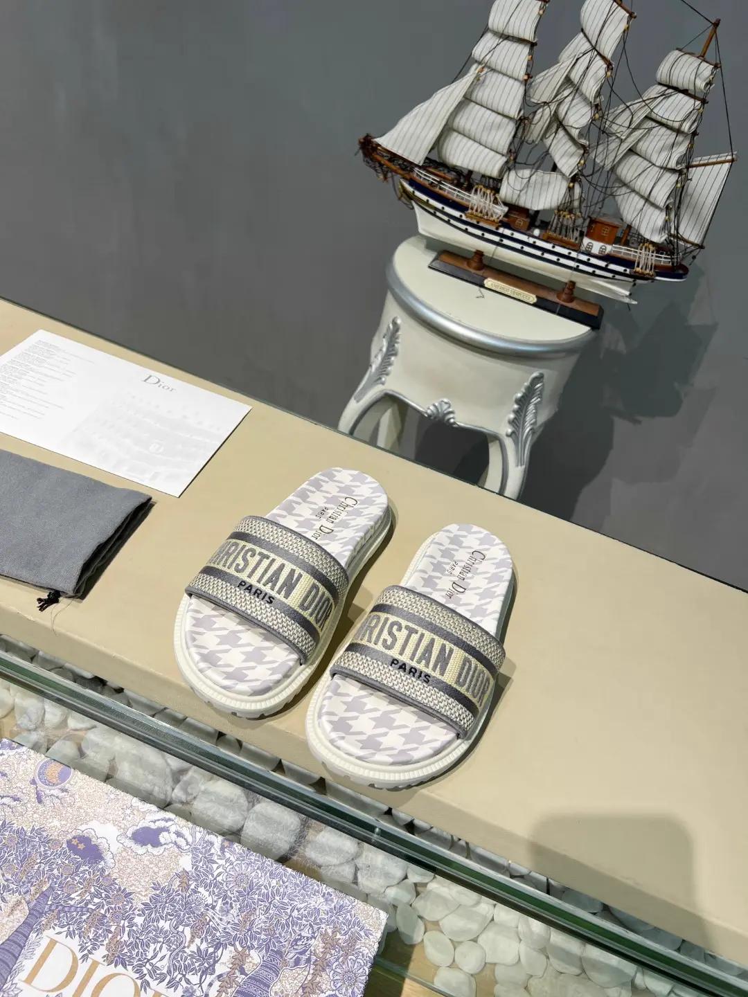 DIOR Early Spring New Platform Jacquard Embroidered Slippers image 1