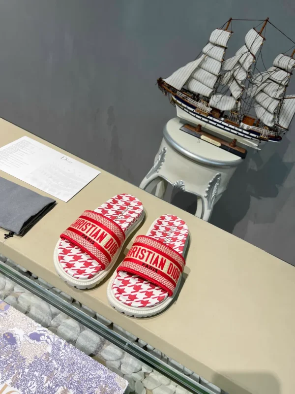 DIOR Early Spring Platform Jacquard Embroidered Slippers image 1
