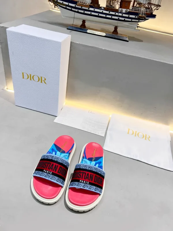 Dior Early Spring Jacquard Embroidered Platform Shoes image 1