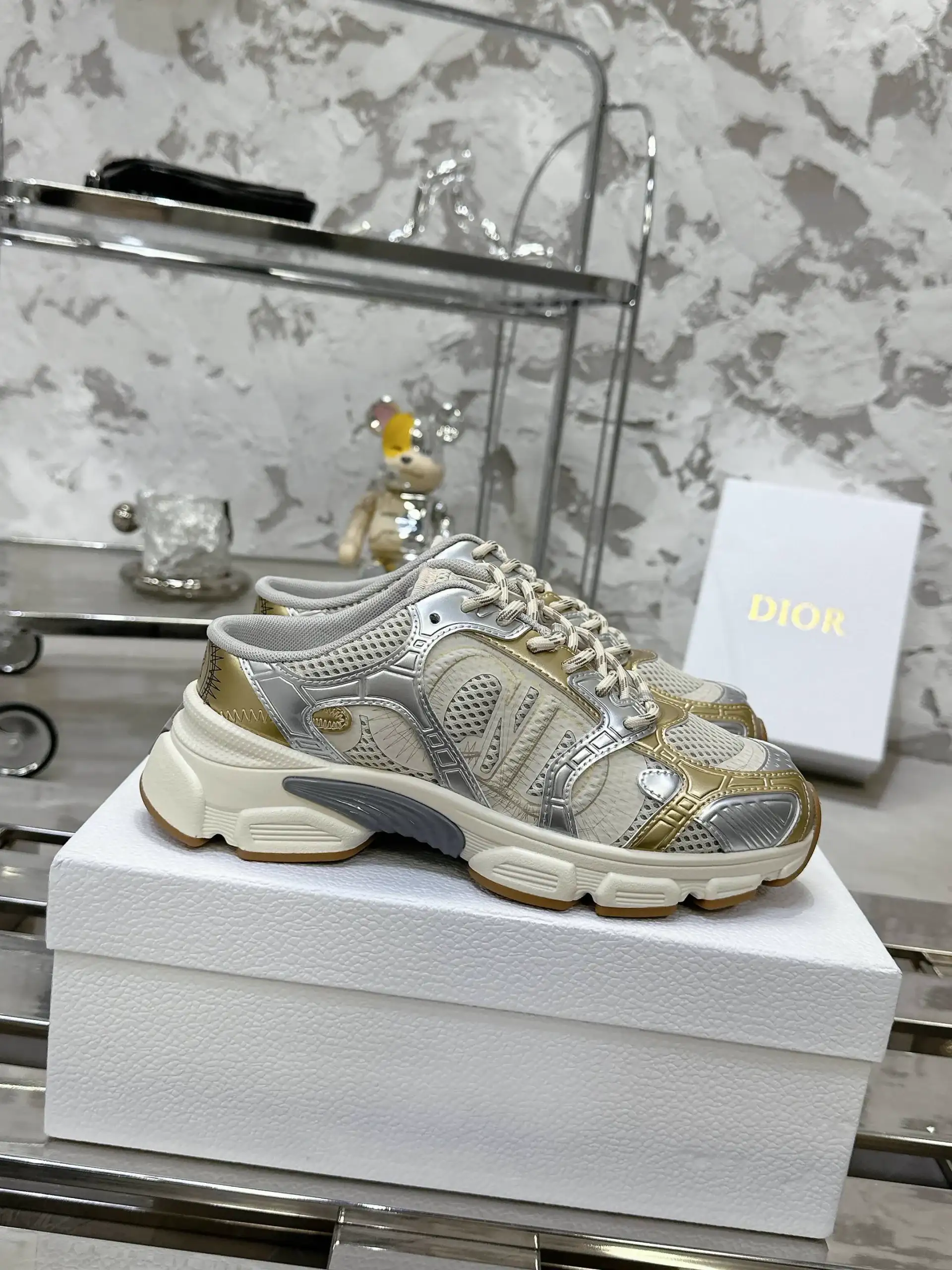 CONO TPU Shock-absorbing Ultra-light Soft Combination image 1