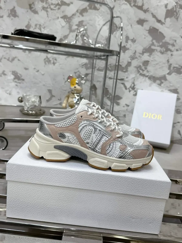 CONO Ultra-light Ultra-soft TPU Combination Outsole Shoes image 1