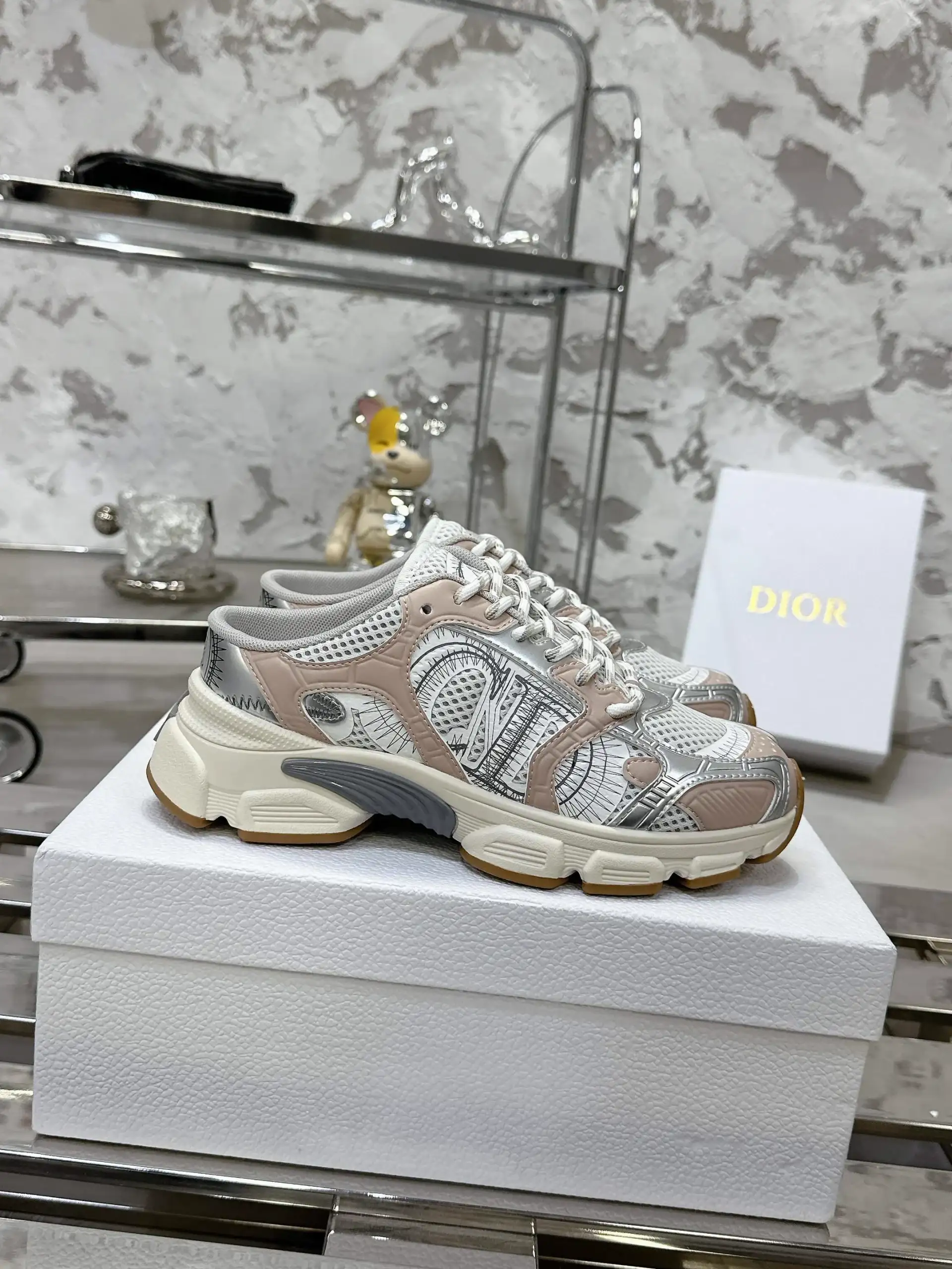 CONO Ultra-light Ultra-soft TPU Combination Outsole Shoes image 1